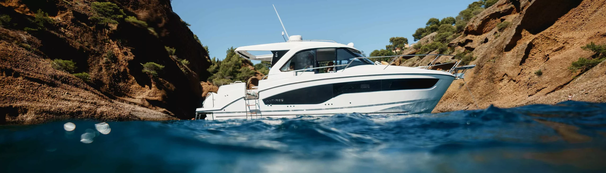 Beneteau Antares 9